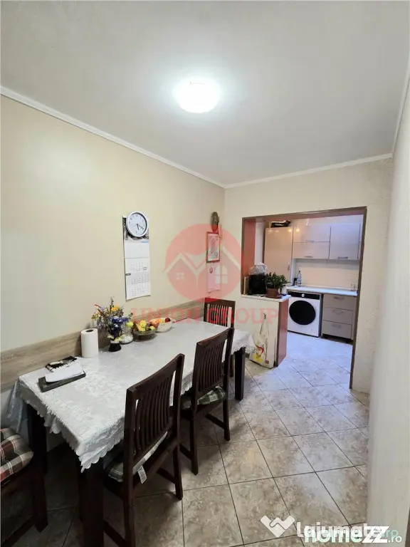 Apartament 4 Camere in Vila, Curte si Intrare Separata, Zona - Constanta (Constanta)