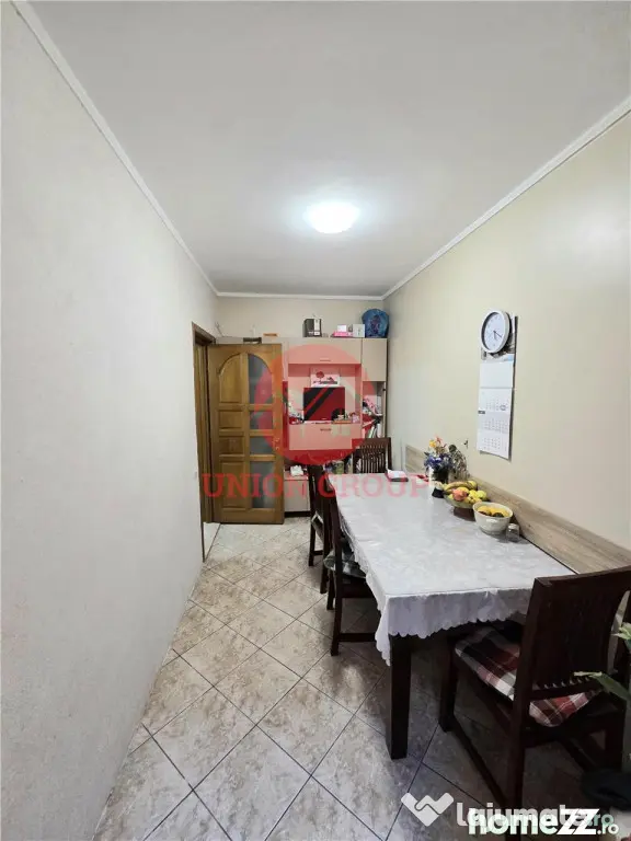 Apartament 4 Camere in Vila, Curte si Intrare Separata, Zona - Constanta (Constanta)