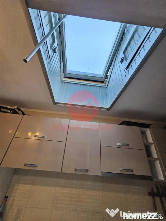 Apartament 4 Camere in Vila, Curte si Intrare Separata, Zona - Constanta (Constanta)