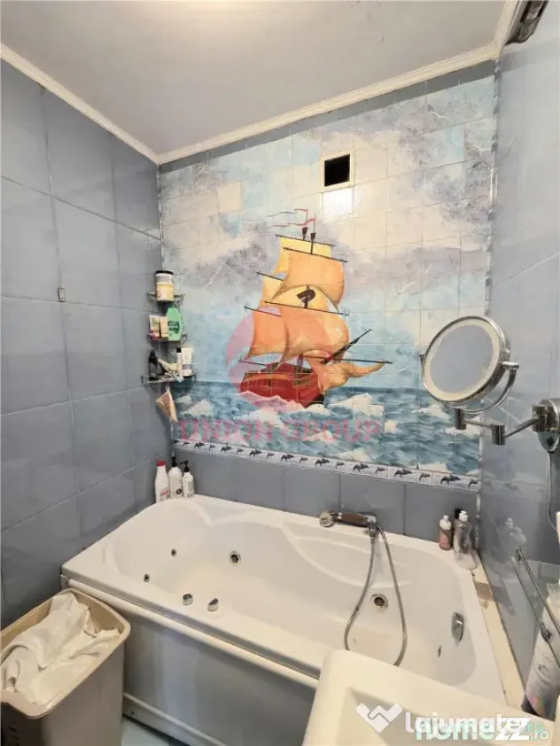 Apartament 4 Camere in Vila, Curte si Intrare Separata, Zona - Constanta (Constanta)