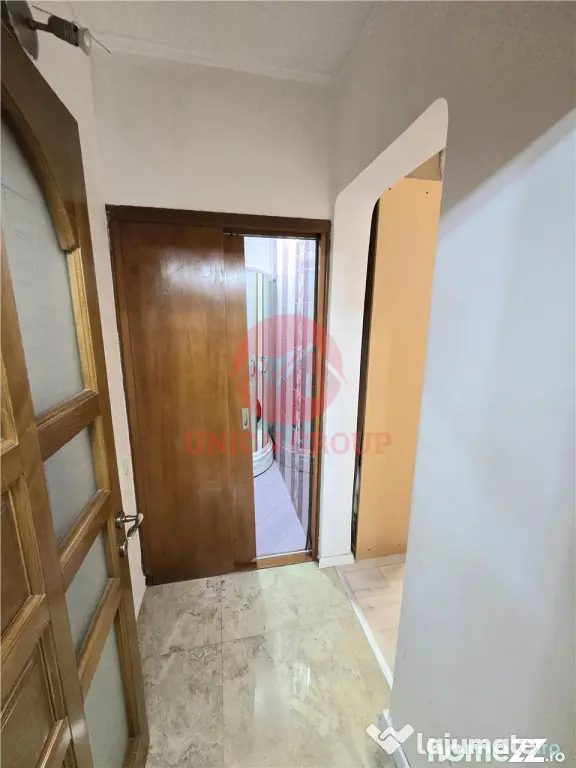 Apartament 4 Camere in Vila, Curte si Intrare Separata, Zona - Constanta (Constanta)