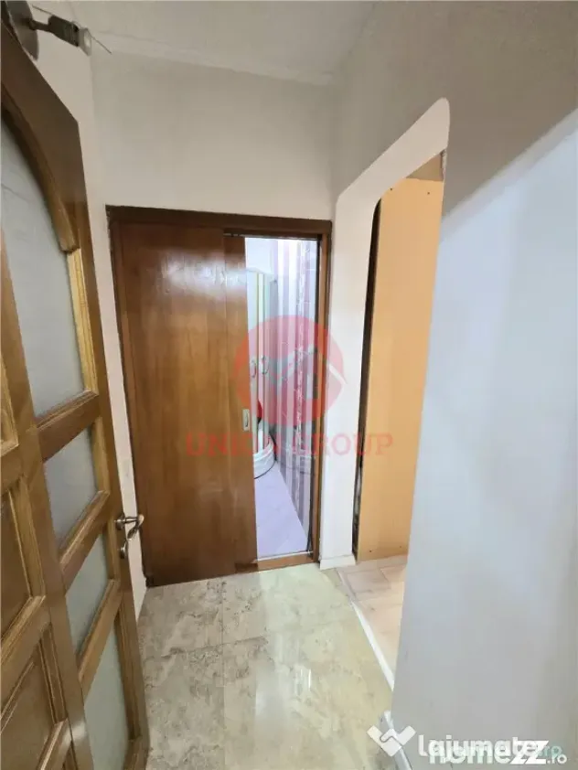 Apartament 4 Camere in Vila, Curte si Intrare Separata, Zona - Constanta (Constanta)