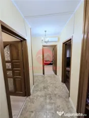 Apartament 4 Camere in Vila, Curte si Intrare Separata, Zona 