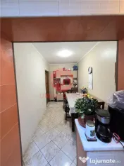 Apartament 4 Camere in Vila, Curte si Intrare Separata, Zona 