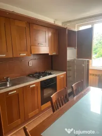 Apartament 3 camere in Piatra Neamt central