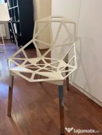 Vând 2 buc. scaun Magis Chair One pentru Horeca
