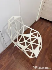 Vând 2 buc. scaun Magis Chair One pentru Horeca 