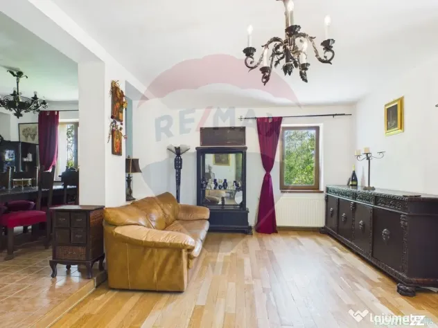 Proprietate unica, vila si 8000 mp pe malul lacului Snagov