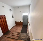 Casa in apreciabil potential,cu terase, curte,gradina echipa 