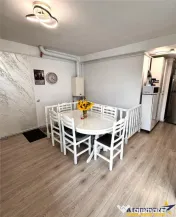 Casa in apreciabil potential,cu terase, curte,gradina echipa 