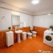 Casa in apreciabil potential,cu terase, curte,gradina echipa 