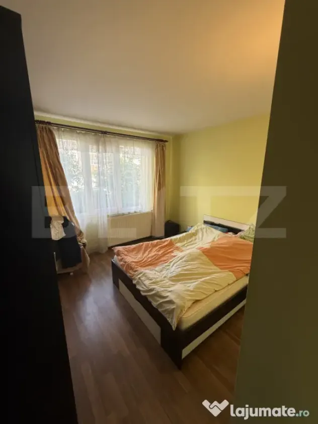 Apartament 3 camere, decomandat, 75 mp, zona Craiter