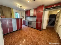 Apartament 3 camere, 70 mp, zona centrala Micro 2, Hunedoara 