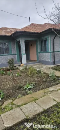 Vând gospodărie casă si teren ,grădină 