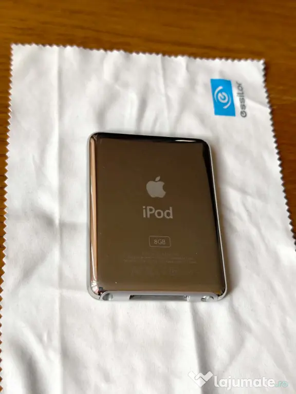 iPod Nano Generația 3 Silver 8 GB