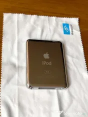 iPod Nano Generația 3 Silver 8 GB 