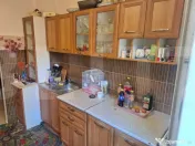 Apartament 2 camere de vanzare, 67 mp, decomandat, etaj 1, L 