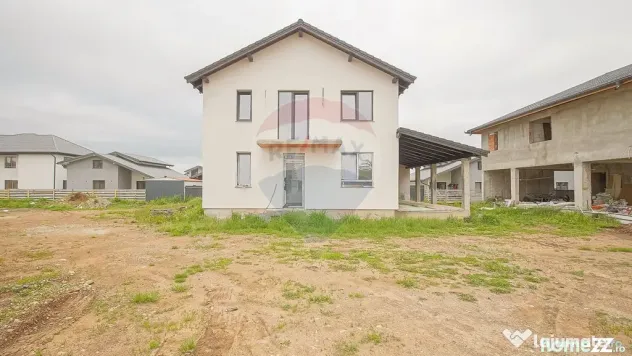 Casă Individuală în Cartierul Izvor