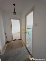 Apartament cu 2 camere decomandate caută oameni faini! 