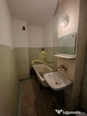 Apartament cu 2 camere decomandate caută oameni faini! 