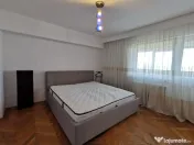 Apartament 3 camere, decomandat, etaj 6, bloc Casa Cărții 
