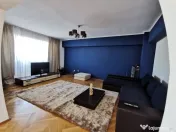Apartament 3 camere, decomandat, etaj 6, bloc Casa Cărții 
