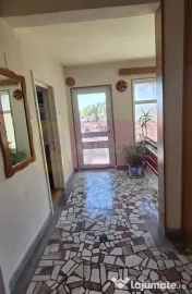 Casa de vanzare cu 6 camere in Busteni 