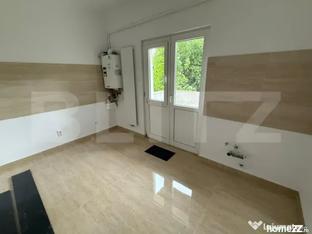 Spatiu central, 3 incaperi, 65 mp, prima închiriere – 21