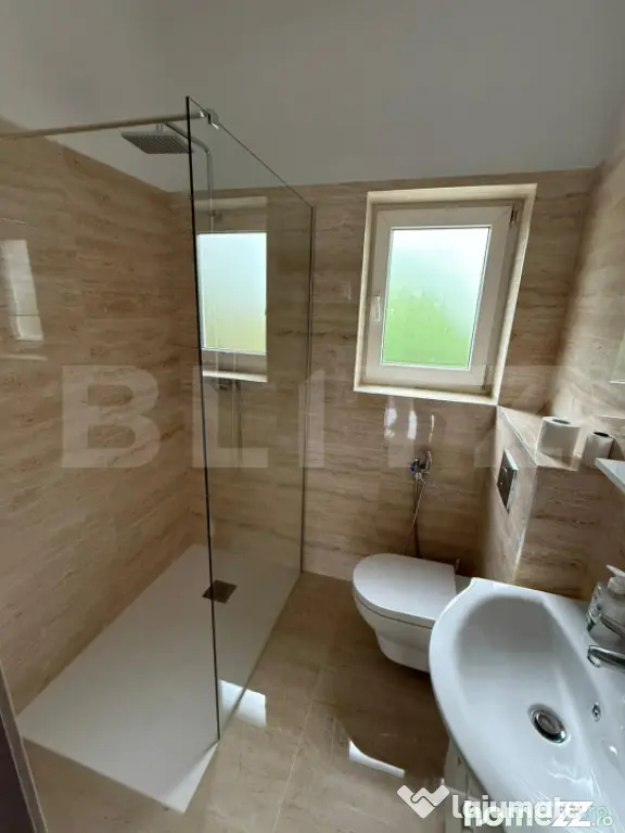 Spatiu central, 3 incaperi, 65 mp, prima închiriere – 21