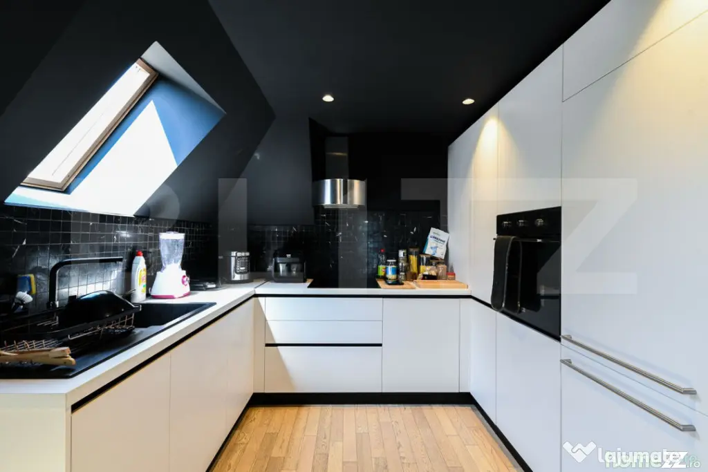 Apartament 3 camere, 73 mp, la cheie, parcare, zona Europa