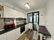 Apartament cu 2 camere, parter, centrala si AC, zona central 