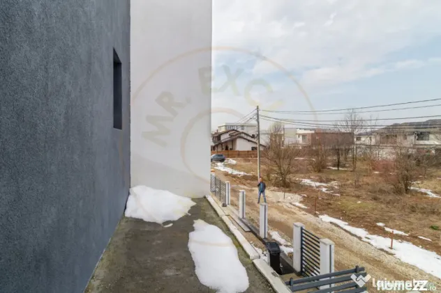 Casa Corbeanca ,curte generoasa, terasa si loc de parcare