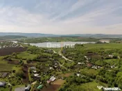 Teren compact intravilan 8000 mp vedere spre Lac, utilităț 