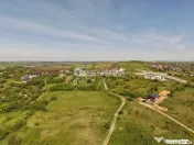 Teren compact intravilan 8000 mp vedere spre Lac, utilităț 