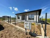 Casa plan parter, 4 camere, teren 477 mp, zona Aeroport 