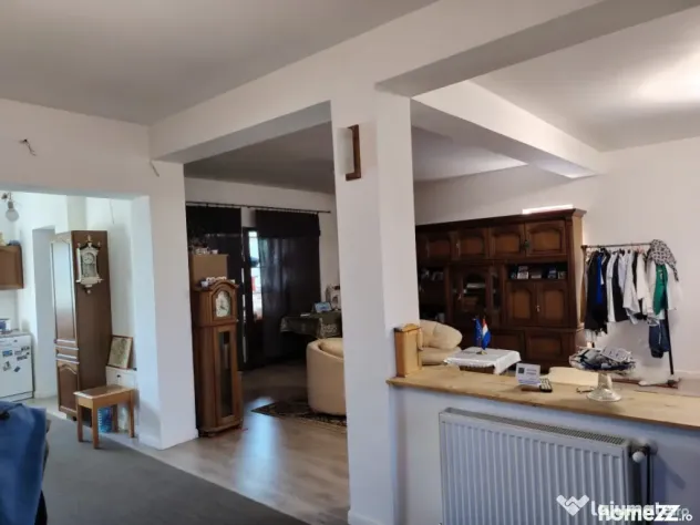 Casă de vânzare – Aeroport/Spitalul Nou Județean