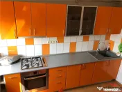 Apartament 3 camere, zona Centrala , etaj 4, renovat si mobi 