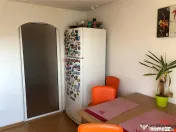 Apartament 3 camere, zona Centrala , etaj 4, renovat si mobi 