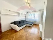 Apartament cu 3 camere de închiriat în zona Cantemir 