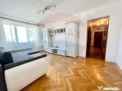 Apartament cu 3 camere de închiriat în zona Cantemir 