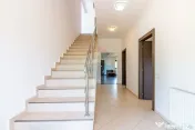 Casă / Vilă cu 5 camere de vânzare Alexandriei/Ion Conea 