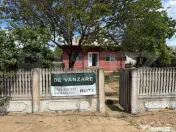 Casa partial renovata, 60mp utili , 6000 mp teren, zona Geor 