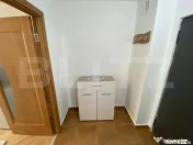 Garsoniera, 32 mp, etaj intermediar, la cheie, cu garaj, Mă 