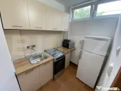 Garsoniera, 32 mp, etaj intermediar, la cheie, cu garaj, Mă 