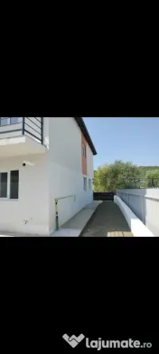 Proprietar vând 1/2 casa duplex Visani Iași