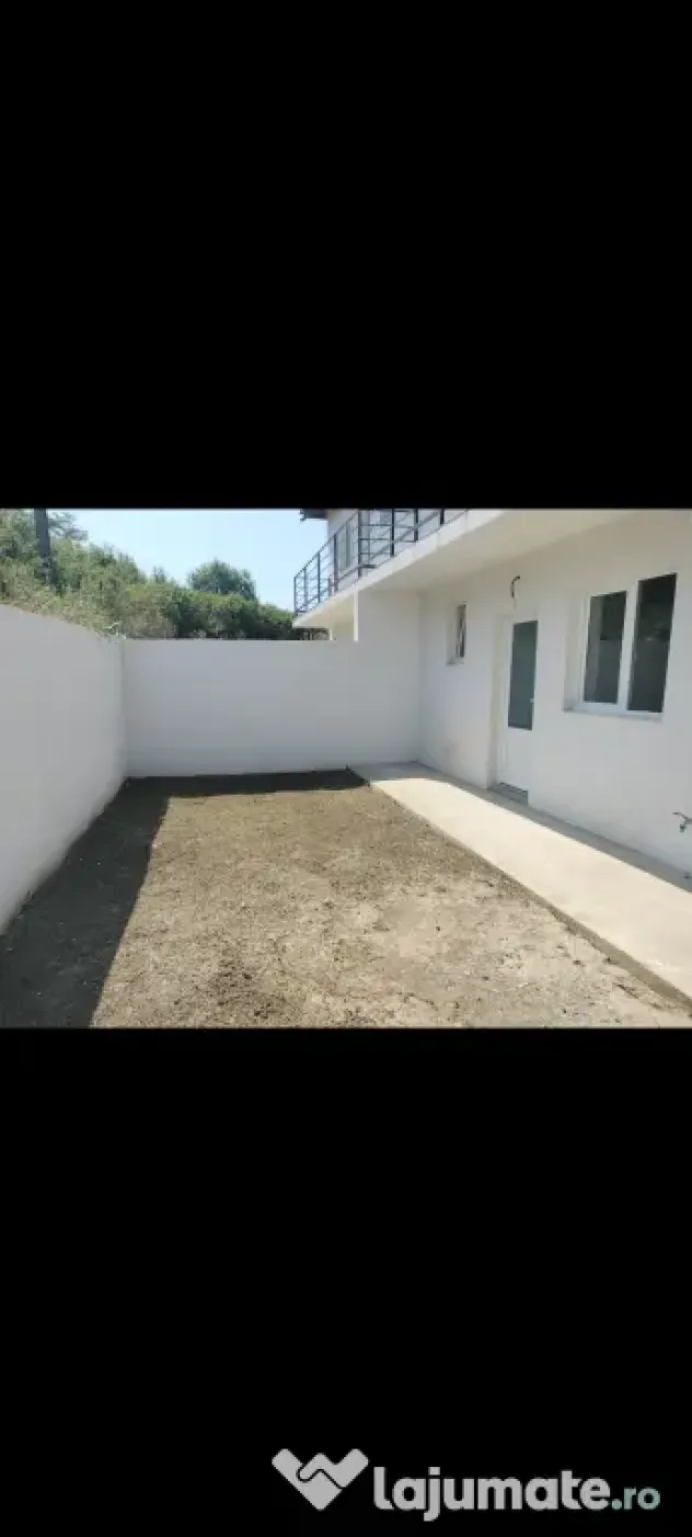Proprietar vând 1/2 casa duplex Visani Iași