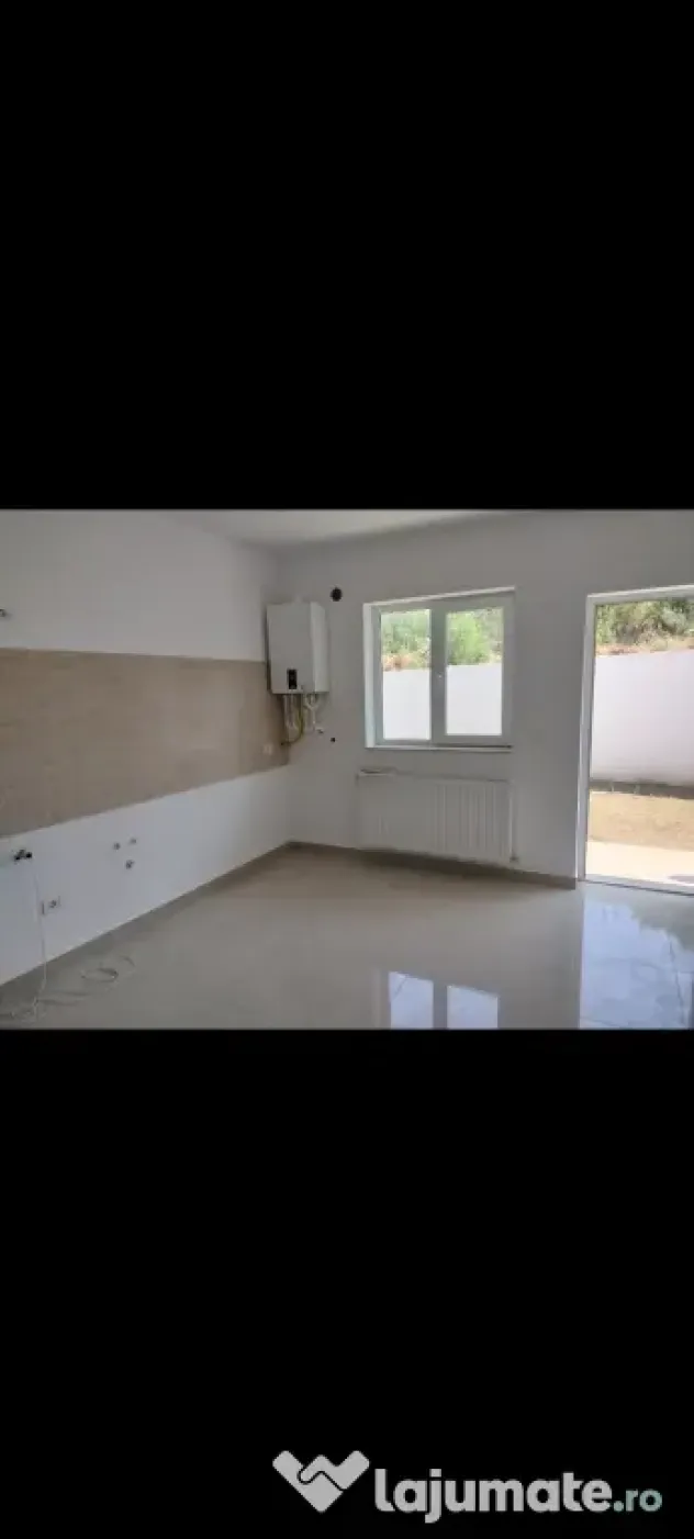 Proprietar vând 1/2 casa duplex Visani Iași