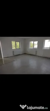 Proprietar vând 1/2 casa duplex Visani Iași