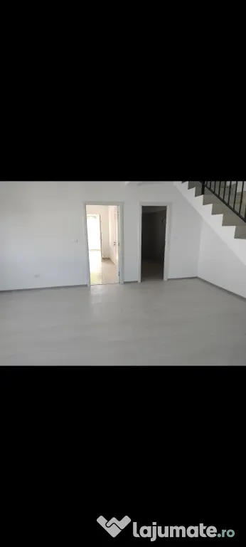 Proprietar vând 1/2 casa duplex Visani Iași