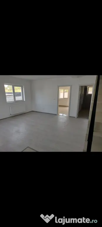 Proprietar vând 1/2 casa duplex Visani Iași